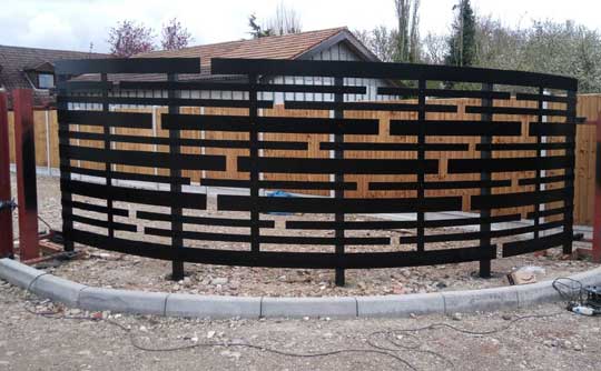 Bespoke aluminium jigsaw style security fence in Runwell, Essex